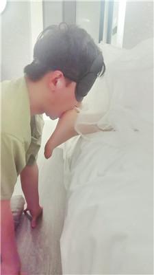 璃茉老师婚纱女神虐脚下绿帽 JS250323-34