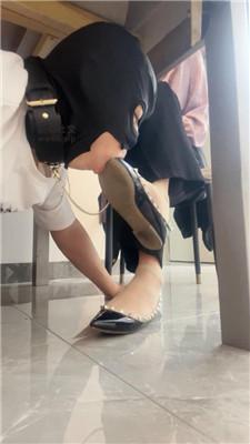 漫漫大人桌底视角-卑微舔脏鞋 JS250321-25