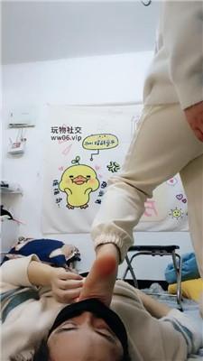 广西木木双S-超臭原味白袜脚羞辱完整版 bf51554