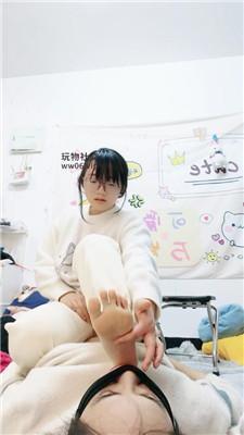 广西木木双S-超臭原味白袜脚羞辱完整版 bf51554