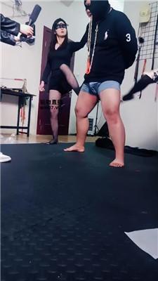 鸿运双女团3S-运动鞋蹂躏暴揍踩废物 JS250328-7