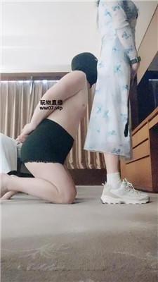 米小糖运动鞋白袜踩踏气味辱 bf51785