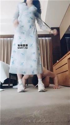 米小糖运动鞋白袜踩踏气味辱 bf51785