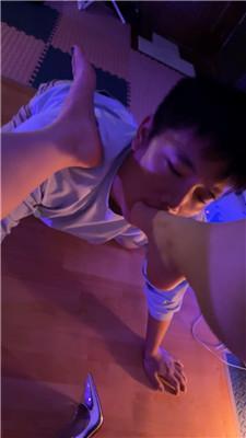 琴月高跟玉足美腿蹂躏踩 JS250328-4