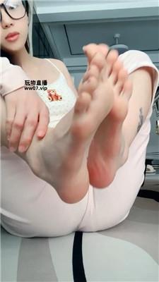 怡宝裸足 250326-24