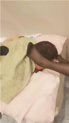 夸梨花钱让黑丝技师暴揍我下双视角版 bf51764