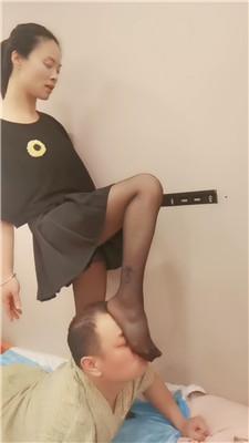 夸梨花钱让黑丝技师暴揍我下双视角版 bf51764