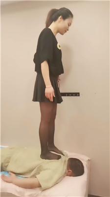 夸梨花钱让黑丝技师暴揍我下双视角版 bf51764