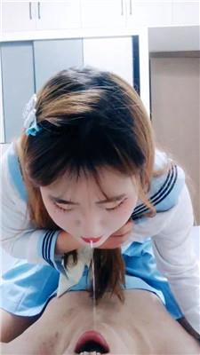 小雪白袜脚踩废物奴 JS250327-18