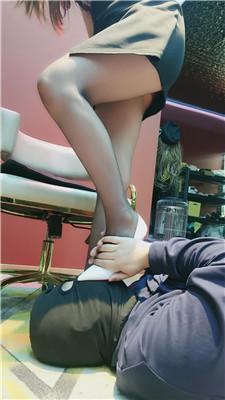 咩祖沉浸式-高跟丝袜美腿狂舔 bf51832