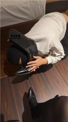 美伢高跟黑丝碾压踩-清理脏鞋 JS250330-13