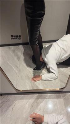 美伢高跟黑丝碾压踩-清理脏鞋 JS250330-13