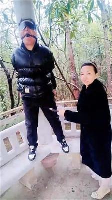 漂漂女主户外口球塞嘴捆绑虐 bf51844