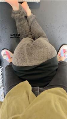 安安sama踩踏-近距离恋足舔 JS250330-22