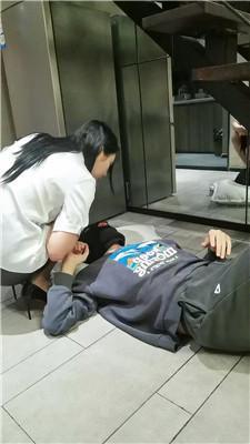 乔伊高跟全体重踩踏 bf51831