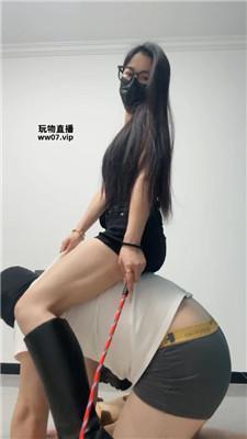 辣辣BB骑马狗爬-长靴全体重踩踏 bf51833