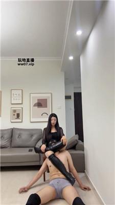 莫莉高跟长靴踩踏-胯下羞辱狗爬 bf51823