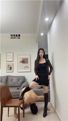 莫莉高跟长靴踩踏-胯下羞辱狗爬 bf51823