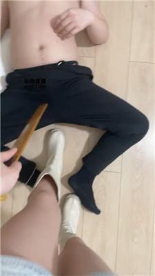 林兮舔脏长靴-sp-虐乳坐脸窒息 JS250329-23