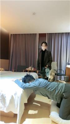 子衿殿下脏鞋棉袜踩-重度鞭打 JS250331-25