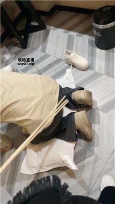 小凤梨舔脏鞋-赏赐圣水-藤条抽 JS250331-10