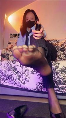 小妮库里丝羞辱 250329-28