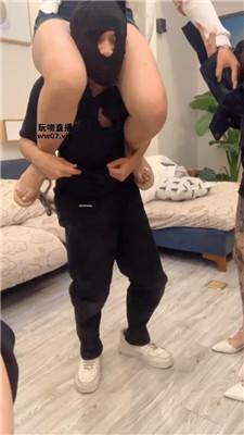 女生也能很暴力双S-精神小妹暴力虐打 bf52328