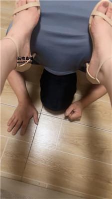 琼爷清理脏长靴白袜-重度虐乳 JS250413-22