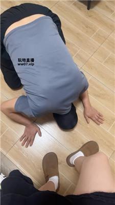 琼爷清理脏长靴白袜-重度虐乳 JS250413-22