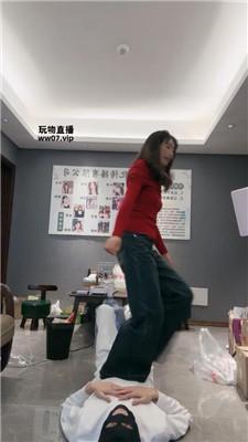 猴歌开发素人S-踩踏耳光踢裆 bf52292