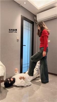 猴歌开发素人S-踩踏耳光踢裆 bf52292