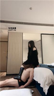 黑兔嘴叼白袜发骚-赏赐圣水-长靴踩 bf52277