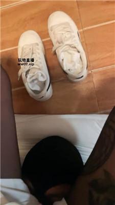 小凤梨磕头求舔脏棉袜黑丝jio JS250412-14