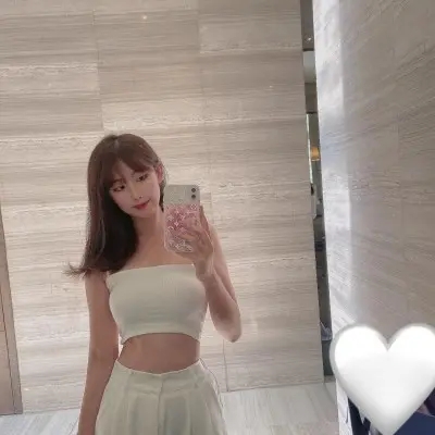 女警花の碎蛋足技