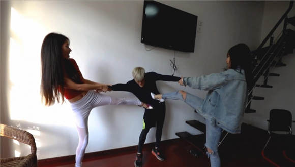 〖H.P.L栖心之栈〗—黑冰芷晴高位踢踩