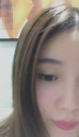 vivi女神最新玩弄淫荡男女奴践踏吃口水足控资源网|爱秀美图