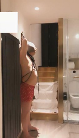 ViVi,KB塞嘴羞辱耳光直饮水足控资源网|爱秀美图