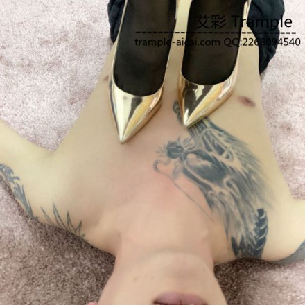 【VIVI】内裤塞嘴高跟鞋全体重残忍踩踏足控资源网|爱秀美图