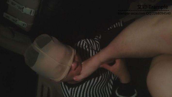 夜里车上购买美女的原味肉丝足控资源网|爱秀美图