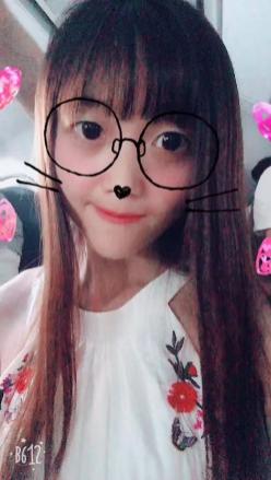 初次喝广西某学院女学生的圣水足控资源网|爱秀美图