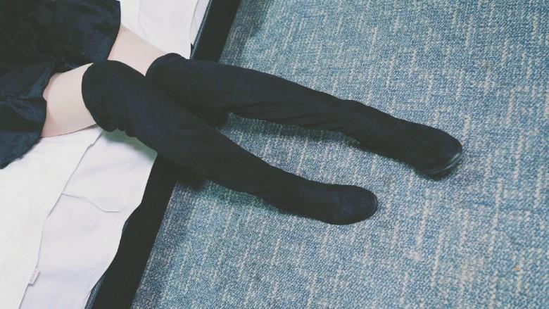 跪舔琪琪的长筒靴脏鞋底足控资源网|爱秀美图