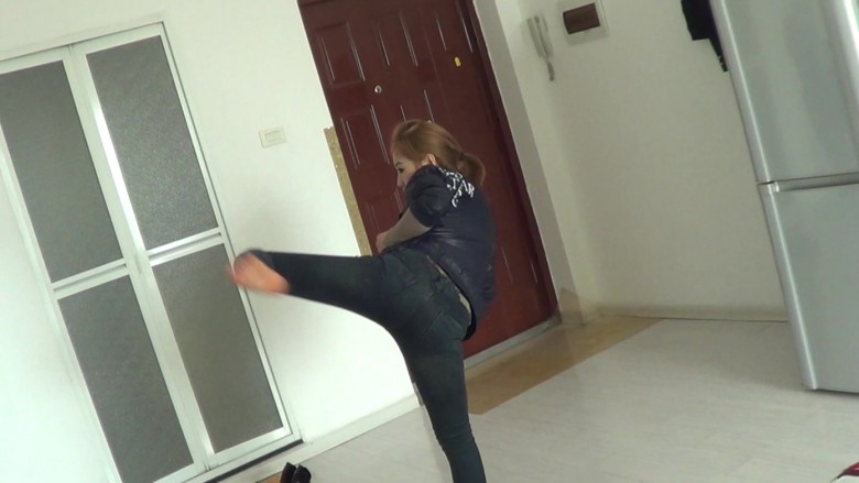 两年没洗的臭鞋垫虐奴足控资源网|爱秀美图