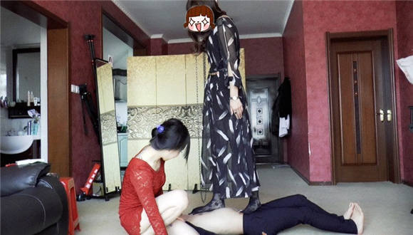 【冰时代】超模女巨人残忍踩踏压杀1米60小M足控资源网|爱秀美图