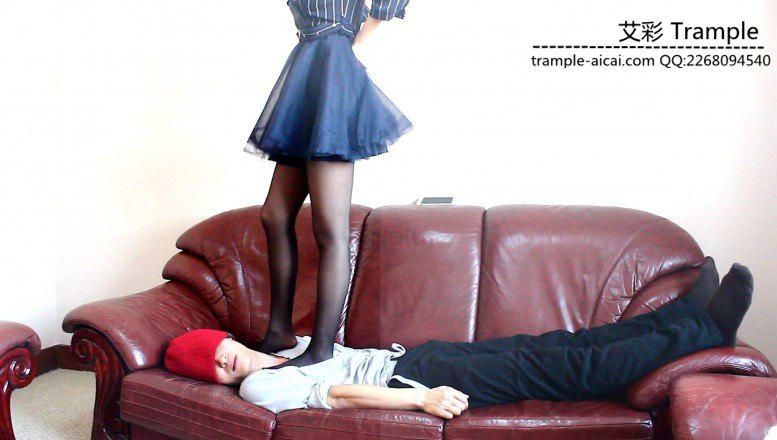 车模炎主黑丝践踏身体下体膝盖全体重跪身！足控资源网|爱秀美图