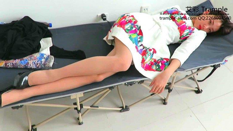 嘴叼00后天使女主高跟不许掉！足控资源网|爱秀美图