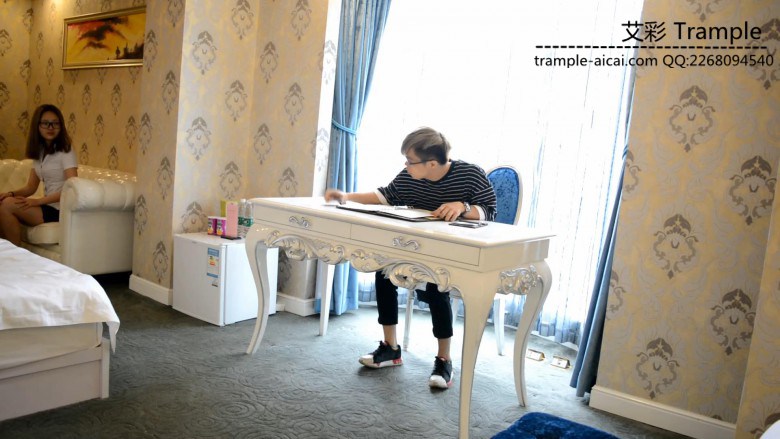 『奴隶岛』—经理变奴（一）