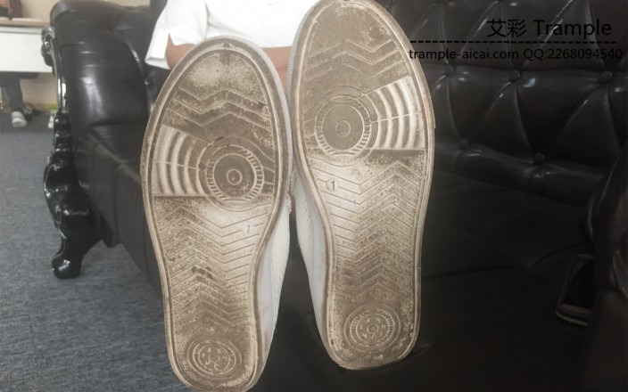 品尝173美眉超级原味棉袜脏脏帆布鞋底足控资源网|爱秀美图