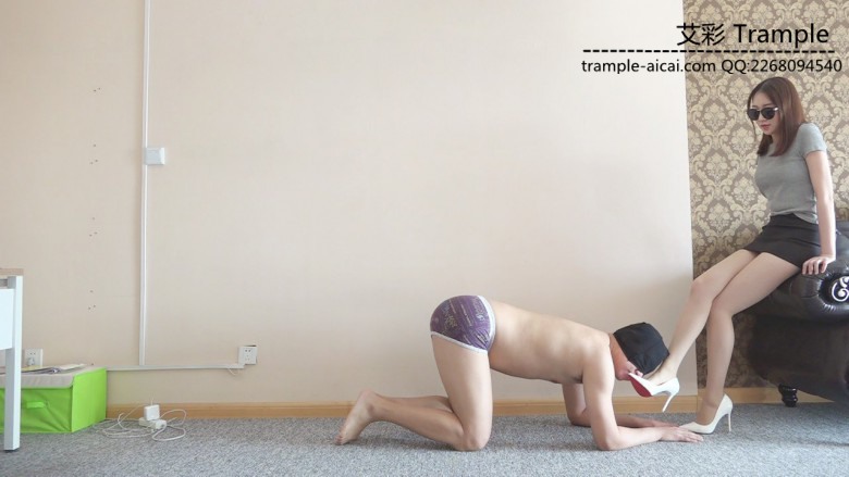 肉丝白色细高跟践踏+残酷插嘴调教足控资源网|爱秀美图