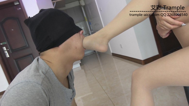 冷柔高跟丝袜脚深喉足控资源网|爱秀美图