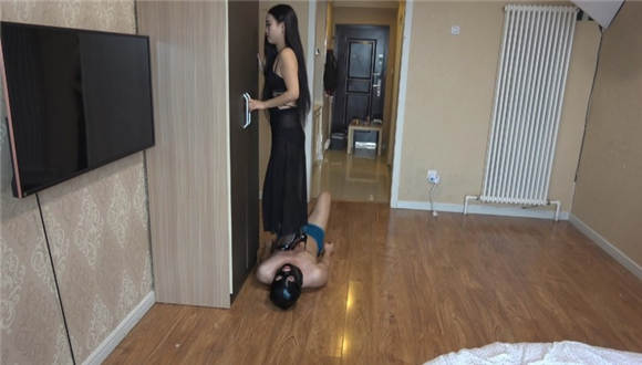 【冷柔】痛苦的地毯足控资源网|爱秀美图